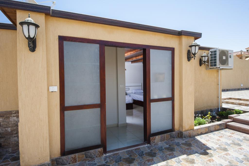 Sunny Seaside Villa Hurghada Exterior photo